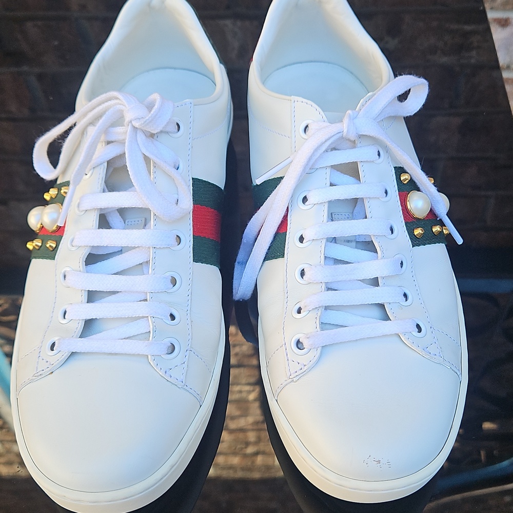 Gucci Ace White Calfskin Pearl & Spike Sneakers Sz. 38 1/2 - Picture 2 of 12